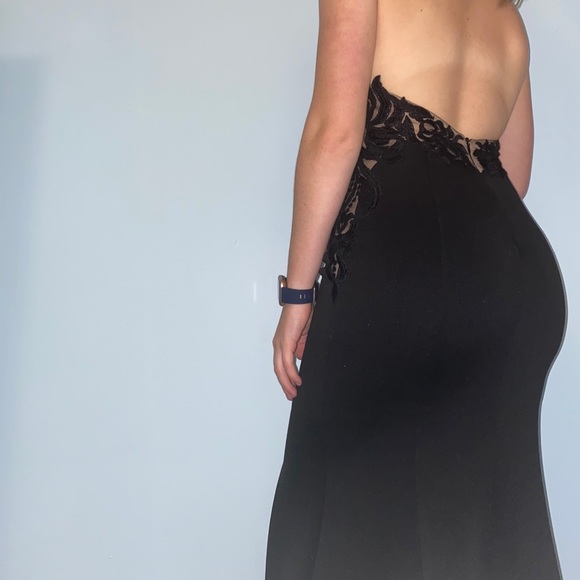 Gorgeous Zoey Grey Mermaid Style Grad Dress - Picture 6 of 7